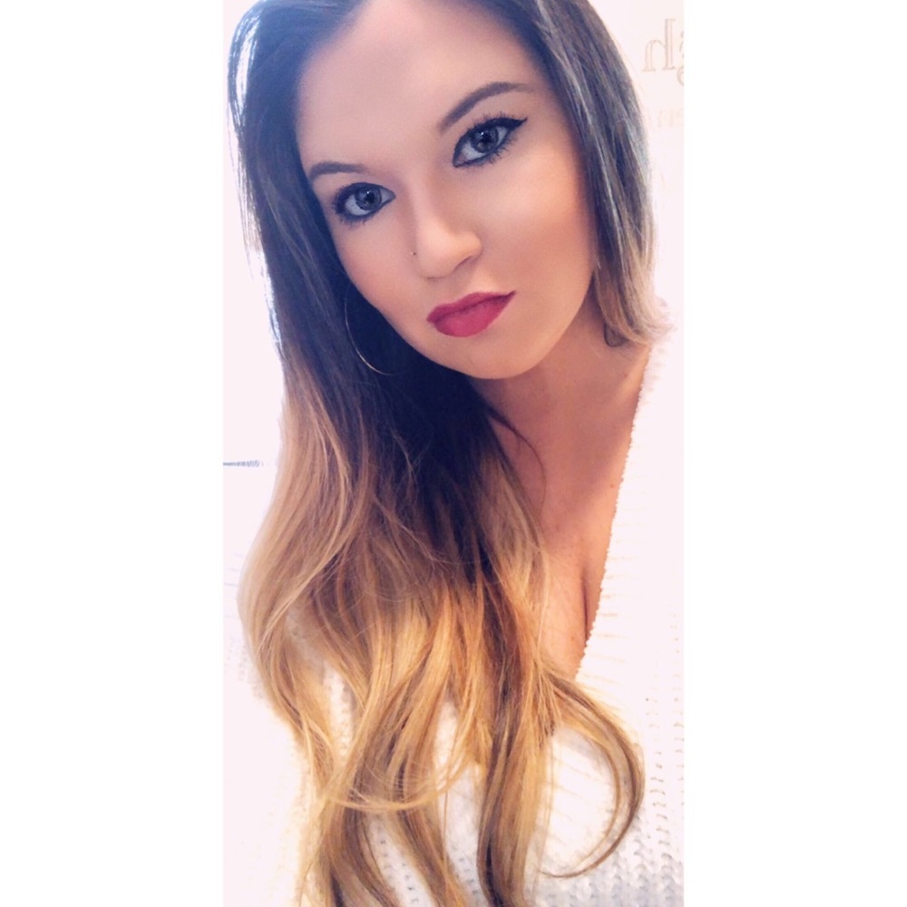 Meet your Posher, Brooke